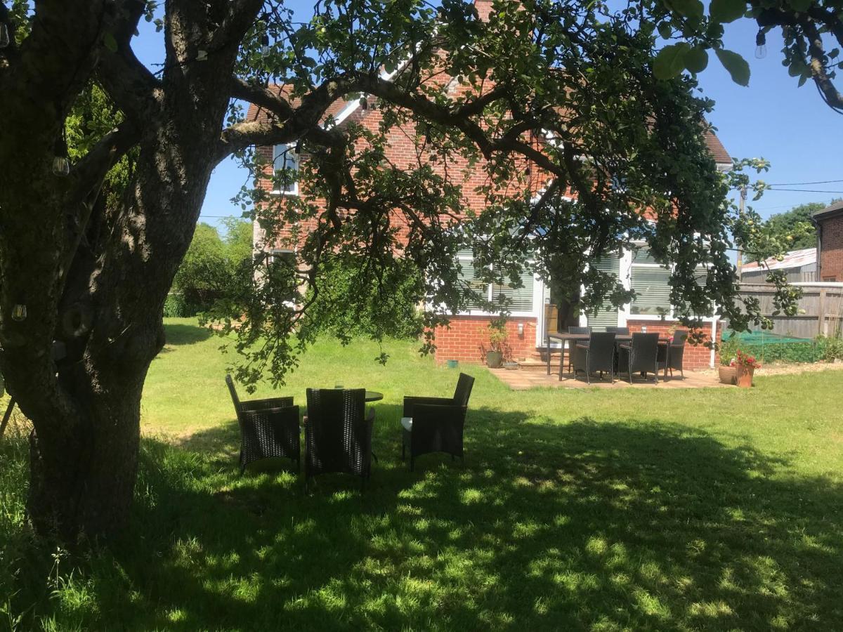 Redbrook Farm Bnb - Gateway To The New Forest フォーディングブリッジ エクステリア 写真