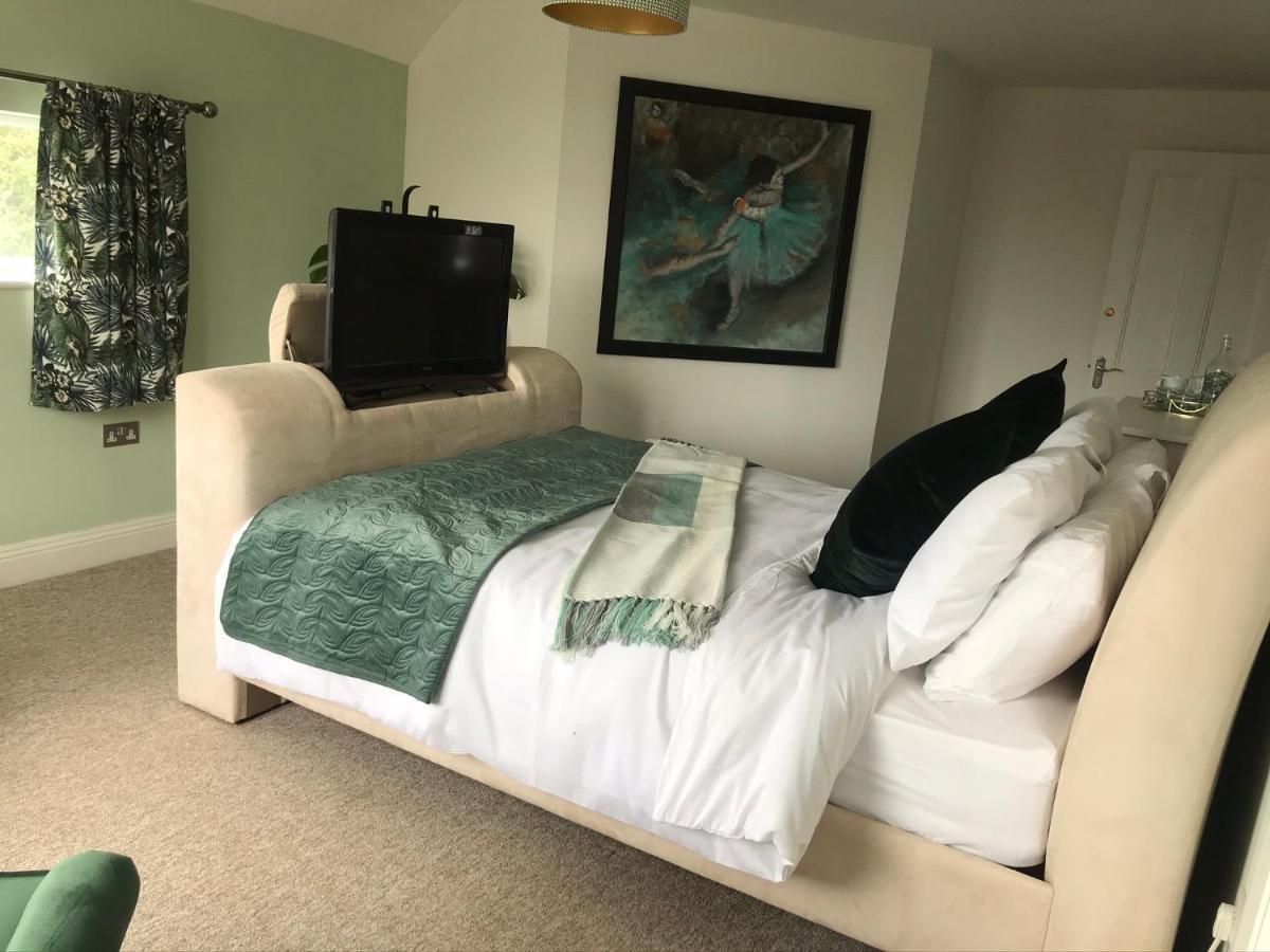 Redbrook Farm Bnb - Gateway To The New Forest フォーディングブリッジ エクステリア 写真