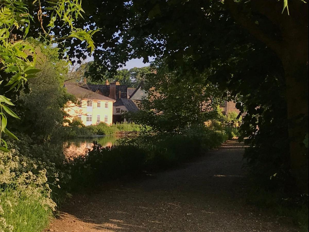 Redbrook Farm Bnb - Gateway To The New Forest フォーディングブリッジ エクステリア 写真
